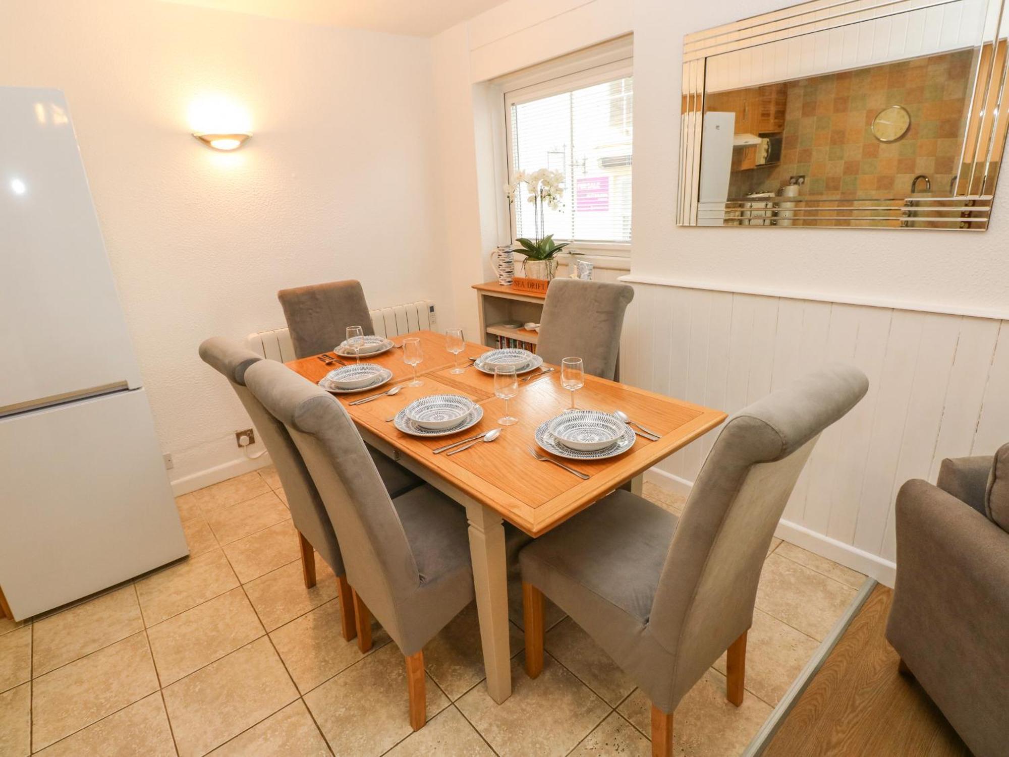 Sea Drift Apartment Tenby Bagian luar foto