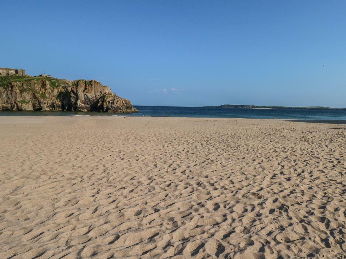Sea Drift Apartment Tenby Bagian luar foto